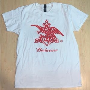 Like new Budweiser casual tee unisex